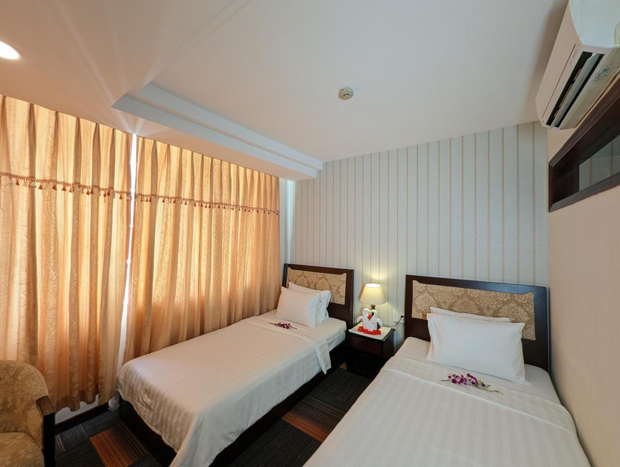 Dong Kinh Hotel Hô Chi Minh-Ville Extérieur photo