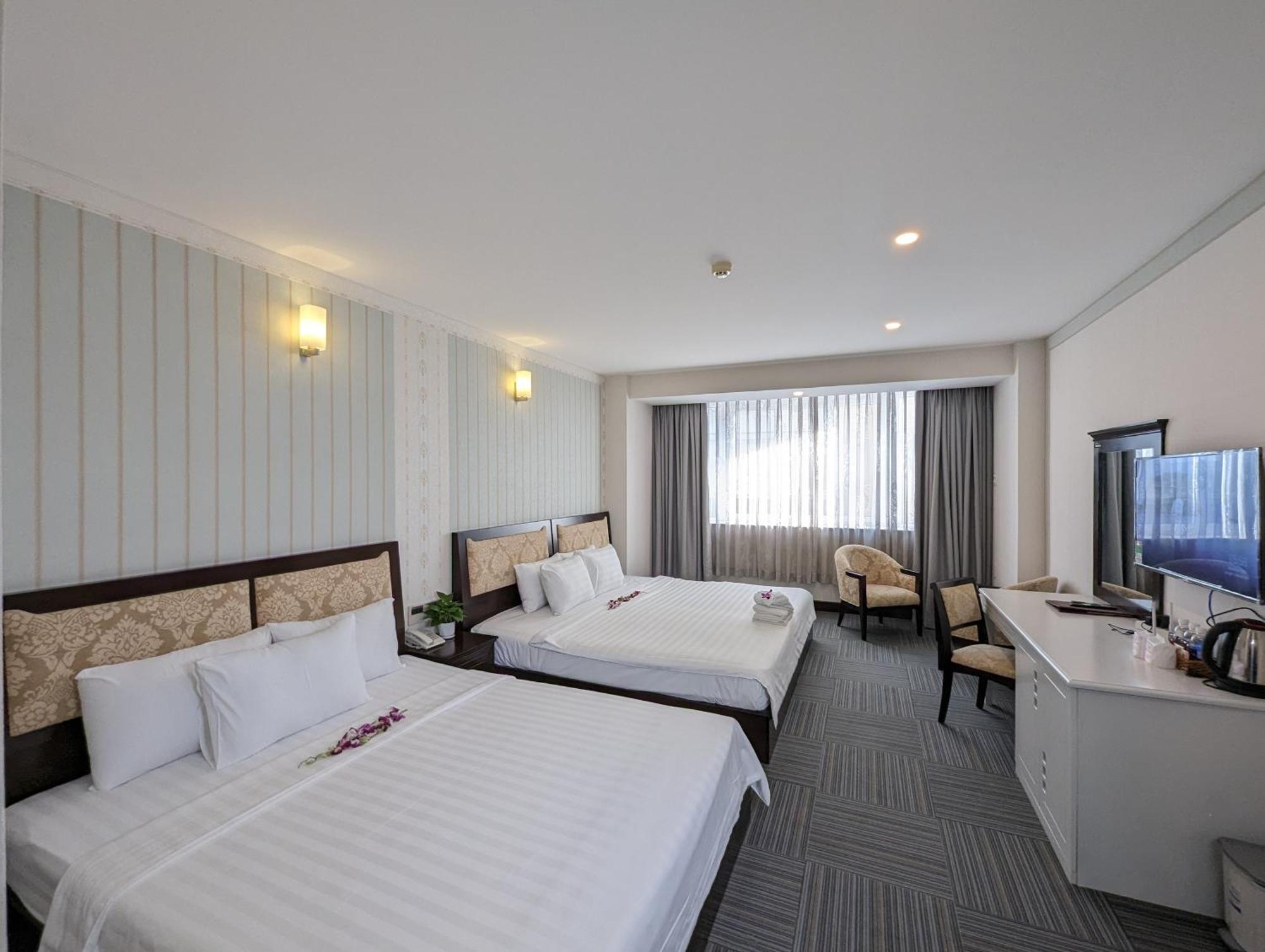 Dong Kinh Hotel Hô Chi Minh-Ville Extérieur photo