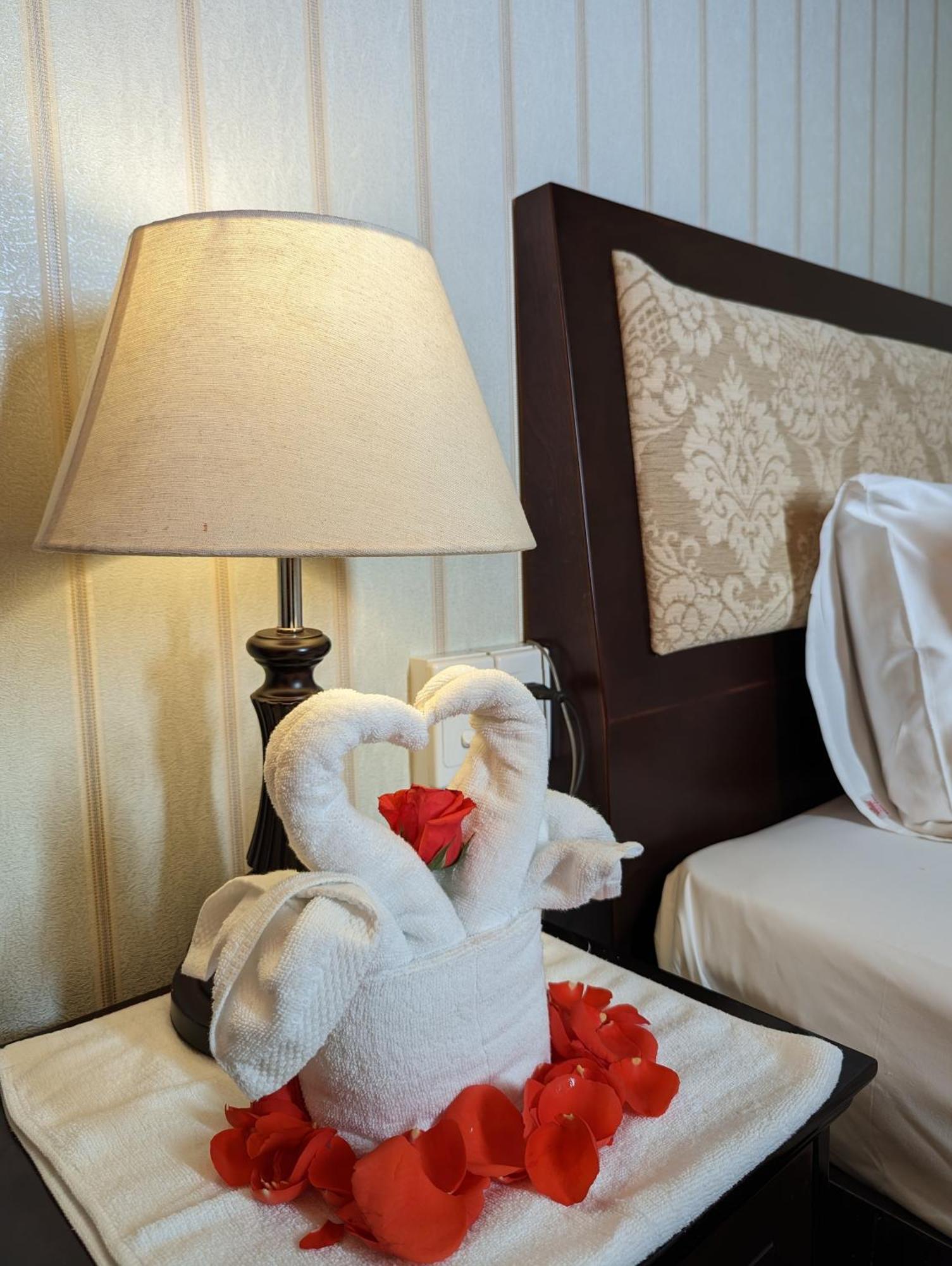 Dong Kinh Hotel Hô Chi Minh-Ville Extérieur photo