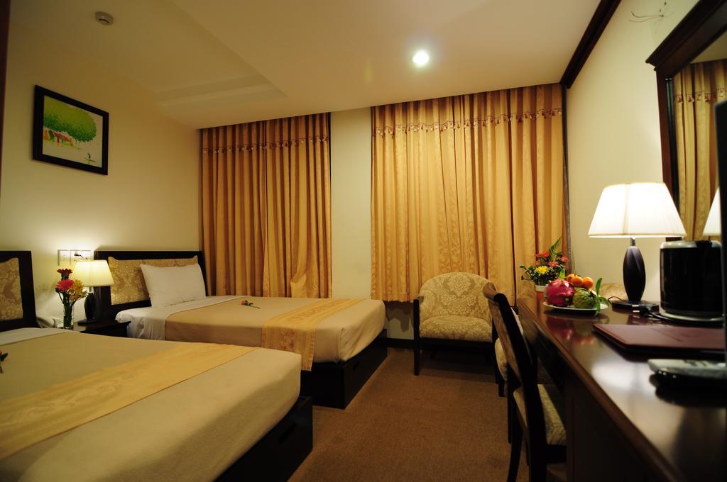 Dong Kinh Hotel Hô Chi Minh-Ville Extérieur photo