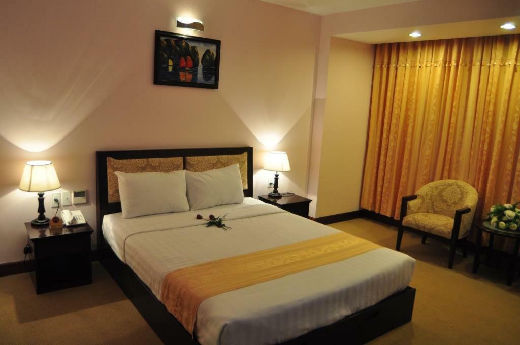 Dong Kinh Hotel Hô Chi Minh-Ville Extérieur photo